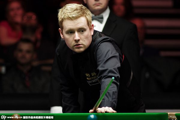 球员进入正 球员进入正