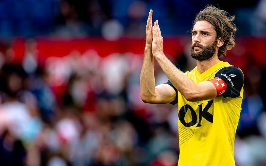 形成合围 形成合围